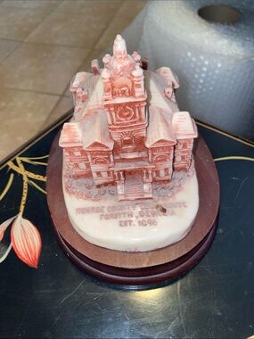 Vintage Limited Ed Miniature Marble Court House Sculpture - Pink and Cream